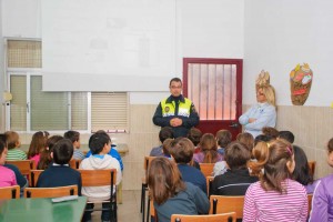 charlas de seguridad a la hora de manejar petardos