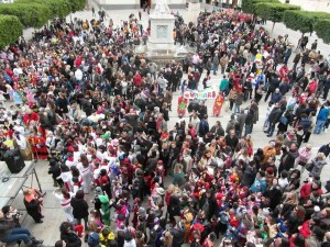la Plaça de l’Ajuntament para disfrutar de la celebración de los Carnavales 2013