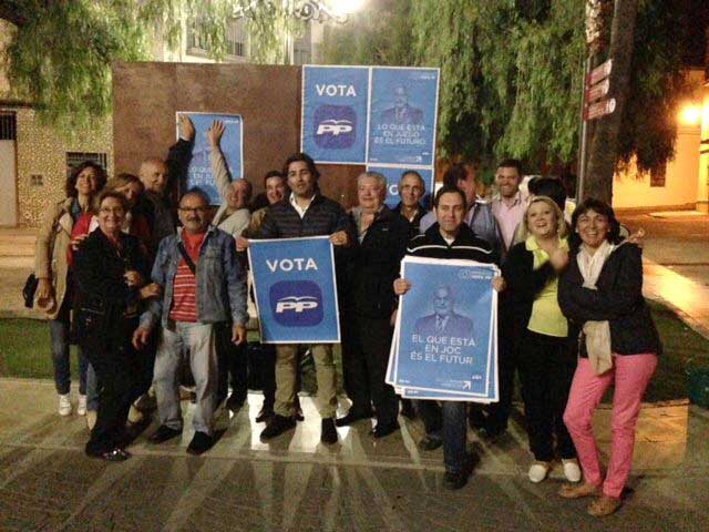 pegada-carteles-europeas-foto-grupo Partido Popular de El Puig de Santa Maria