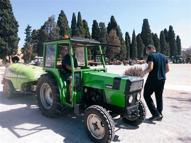 ITV-almussafes vehículos agrícolas pasan la ITV en Almussafes