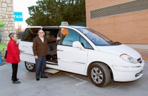 Almussafes inaugura el servicio de taxi gratuito