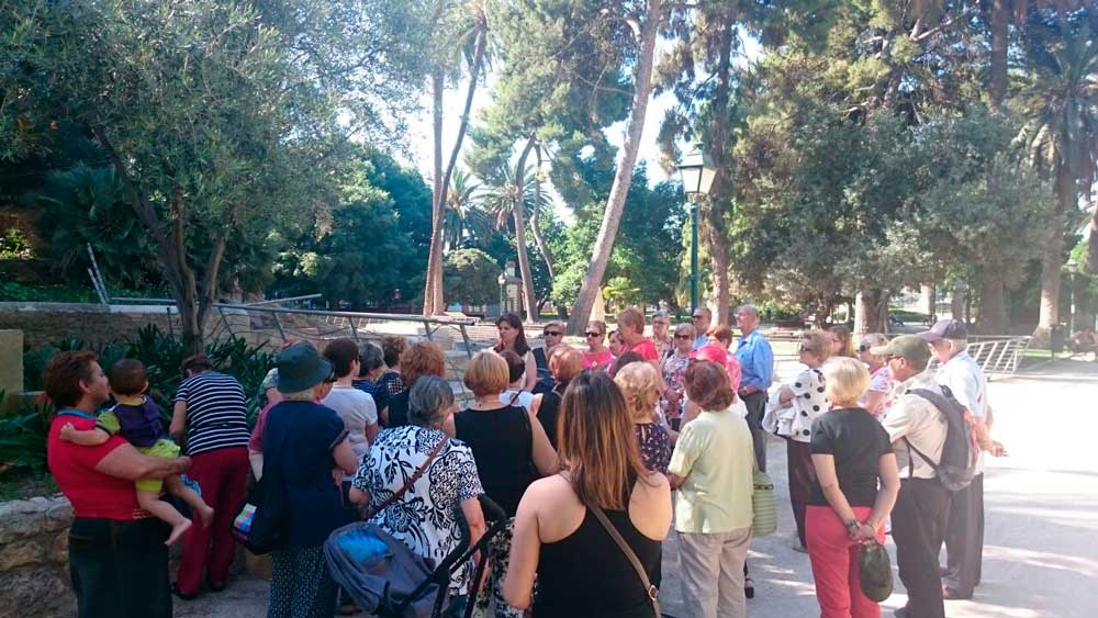 Vecinos de Alfafar visitaron los Jardines del Real