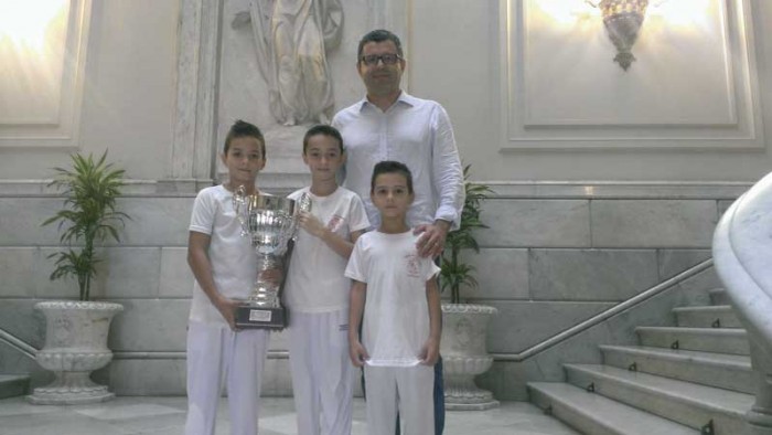 equipo benjamín de la escuela de Pilota Valenciana de Almussafes