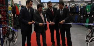 Decathlon inaugura su nueva tienda en Alfafar.