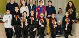 Almussafes rinde homenaje a doce deportistas locales